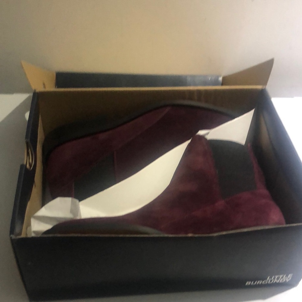 Colour: Plum Red, Material Suede, Condition: New